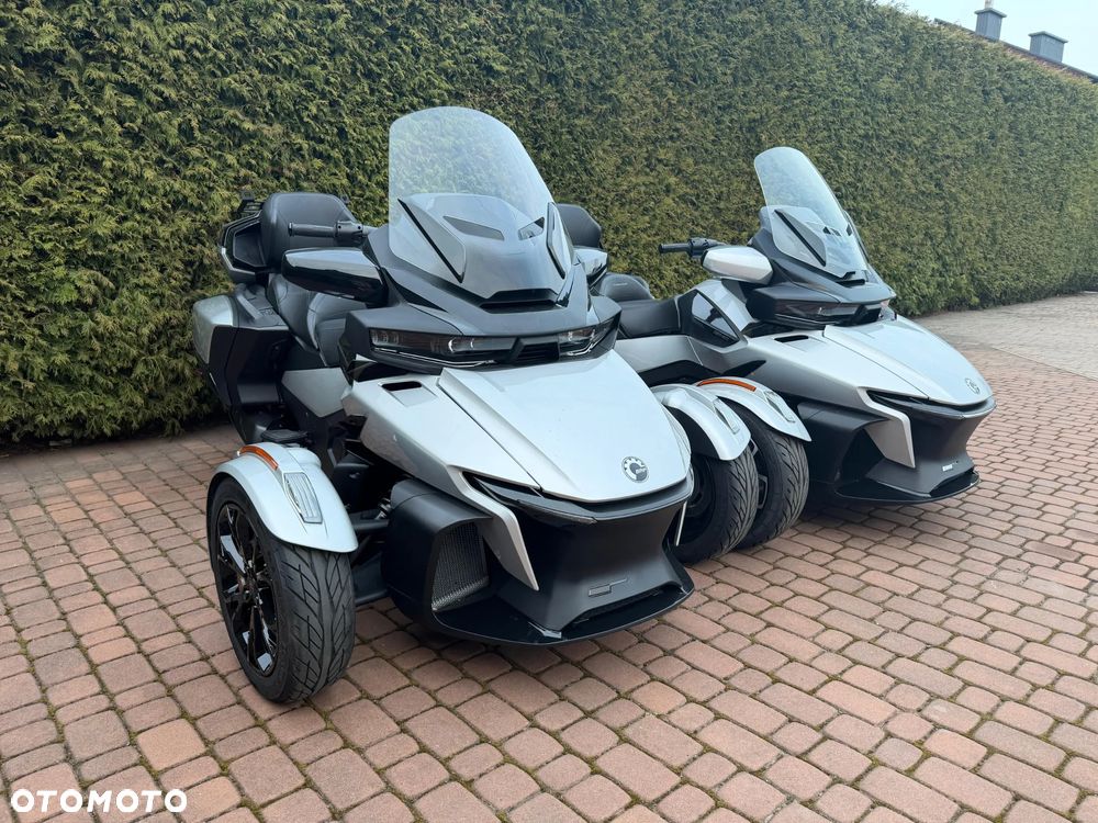 Can-Am Spyder - 2