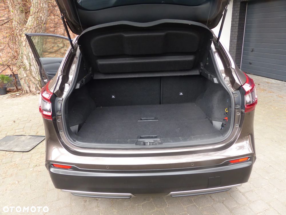 Nissan Qashqai 1.3 DIG-T N-Connecta DCT - 6