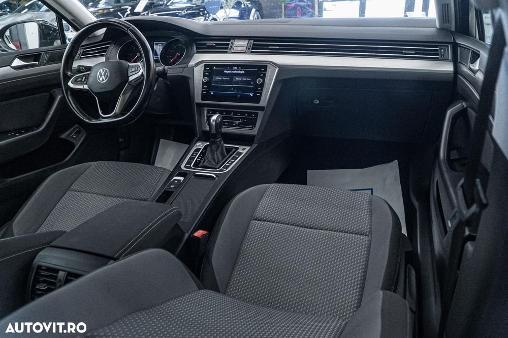 Volkswagen Passat 2.0 TDI DSG Comfortline - 3