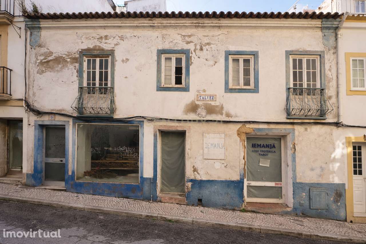 Imóvel com construção existente e projeto aprovado para nova moradia n - Grande imagem: 2/39