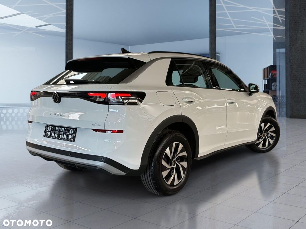 Volkswagen T-Roc - 3