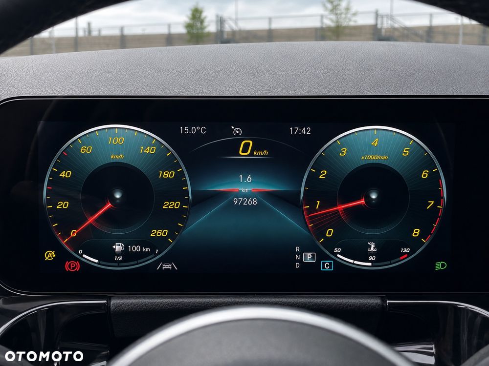 Mercedes-Benz GLA 200 Progressive - 14