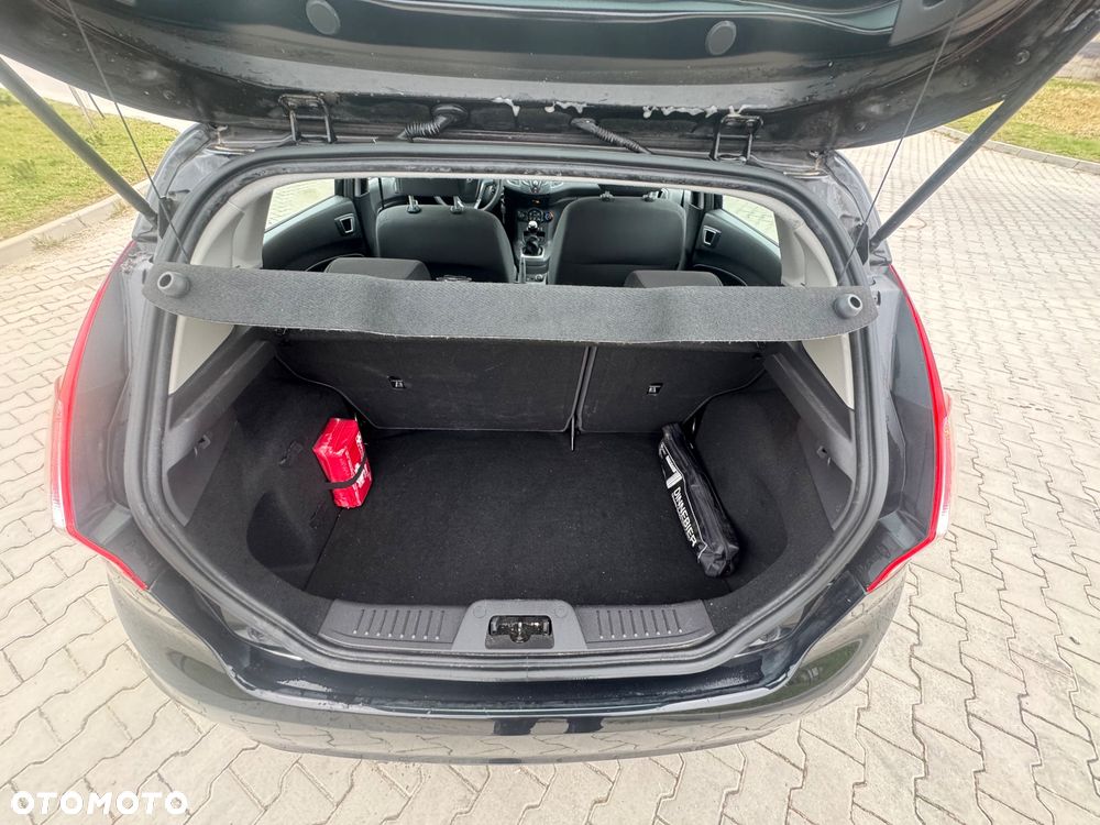 Ford Fiesta 1.0 Start-Stop Celebration - 15