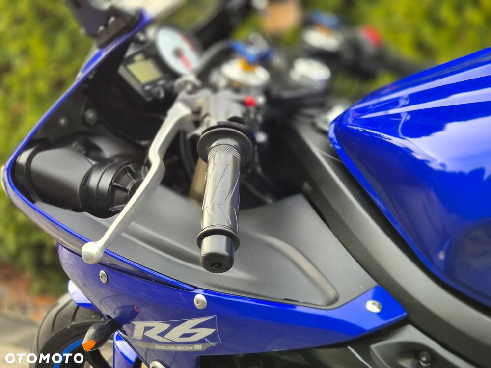 Yamaha R6 - 15