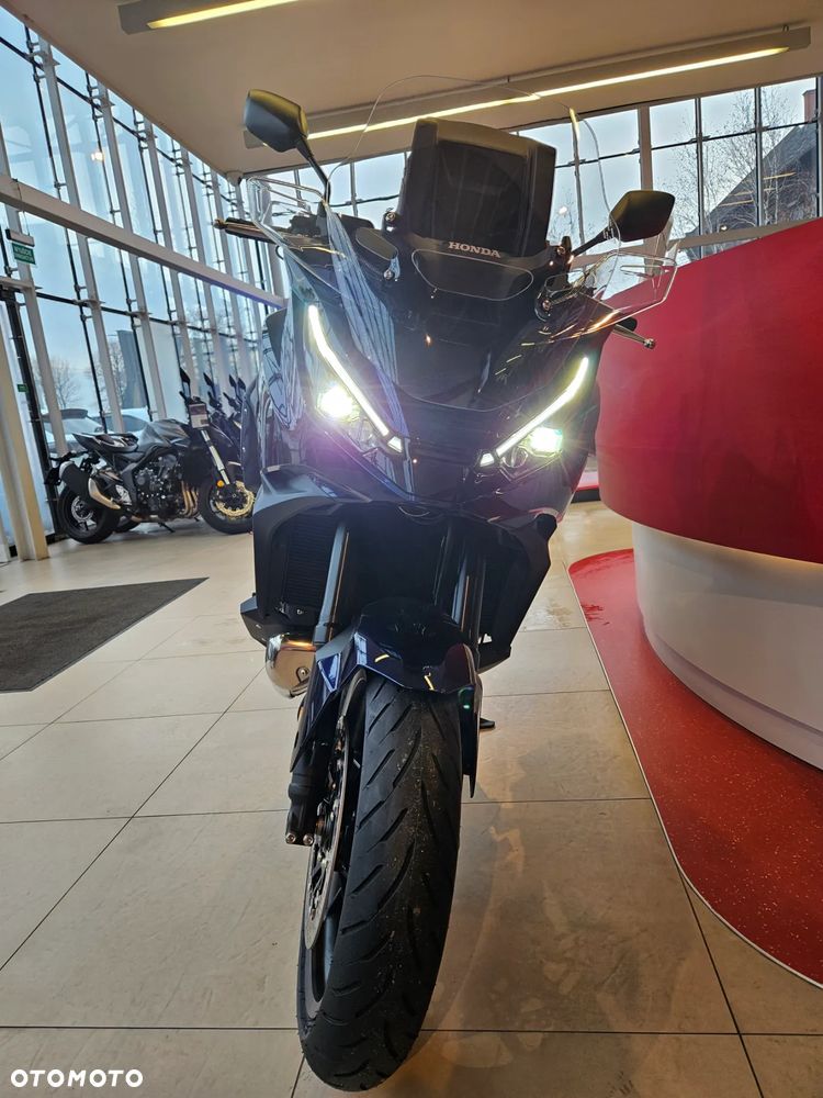 Honda NT - 6