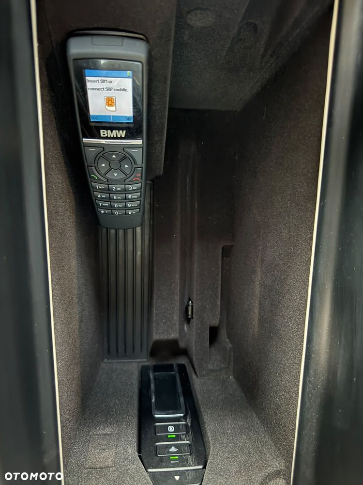 BMW Seria 7 750Li xDrive - 27