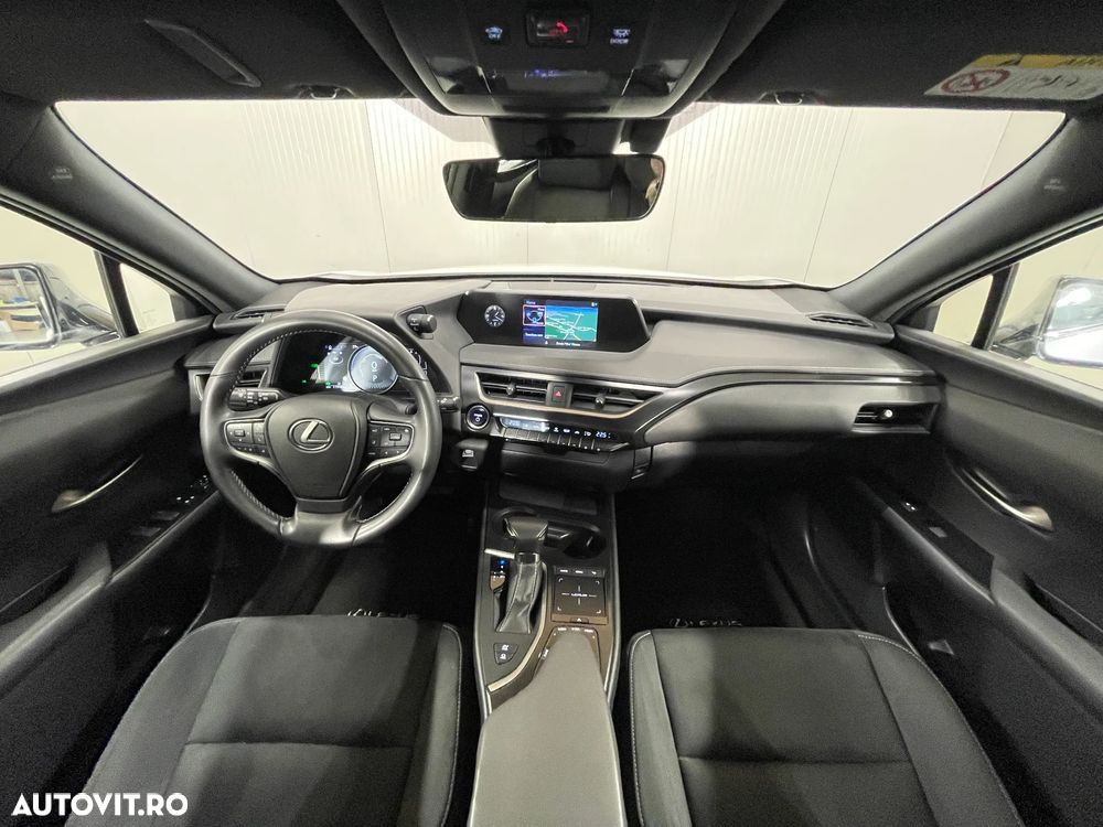 Lexus UX 250h Business Edition - 7