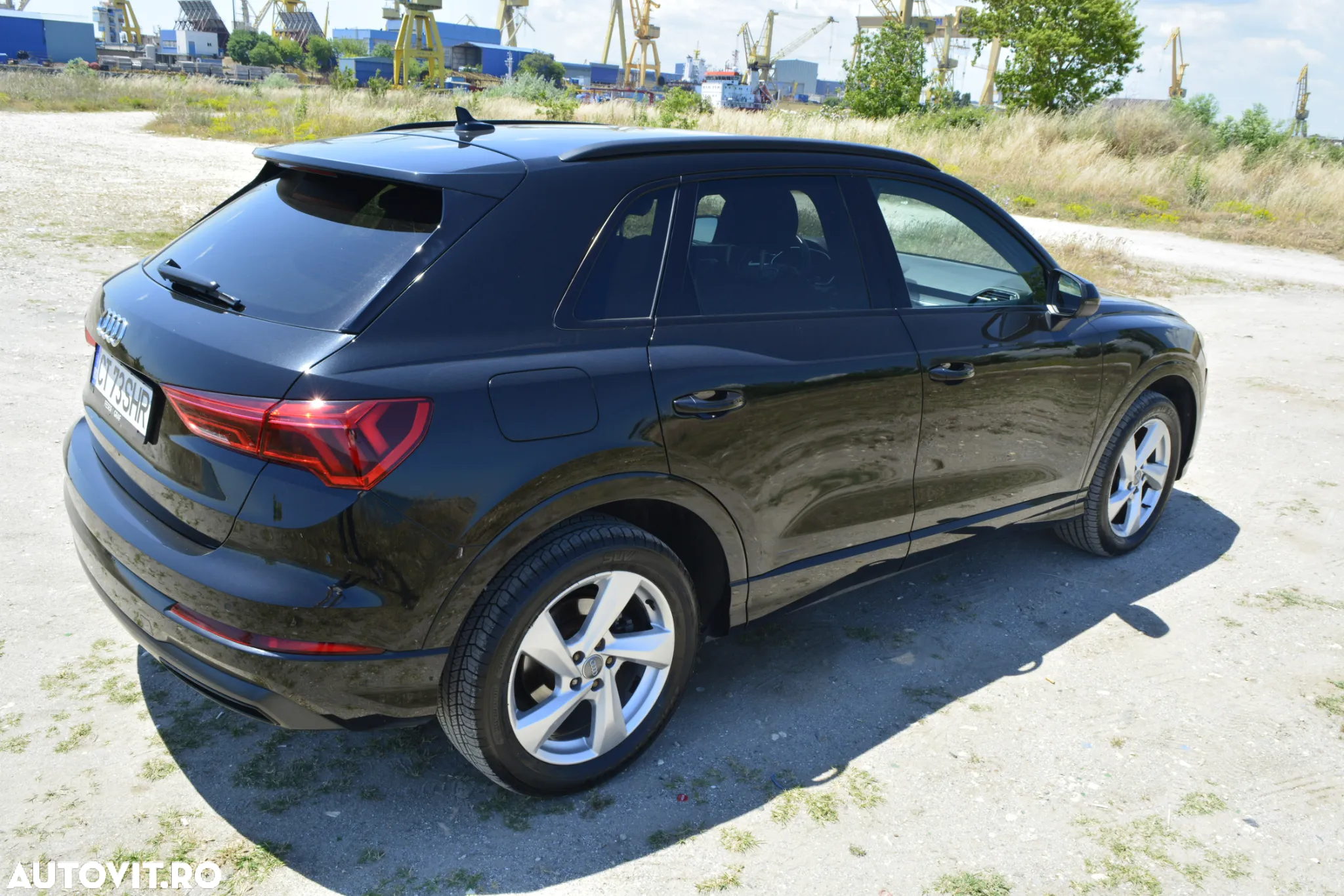 Audi Q3 2.0 TDI S tronic sport - 14