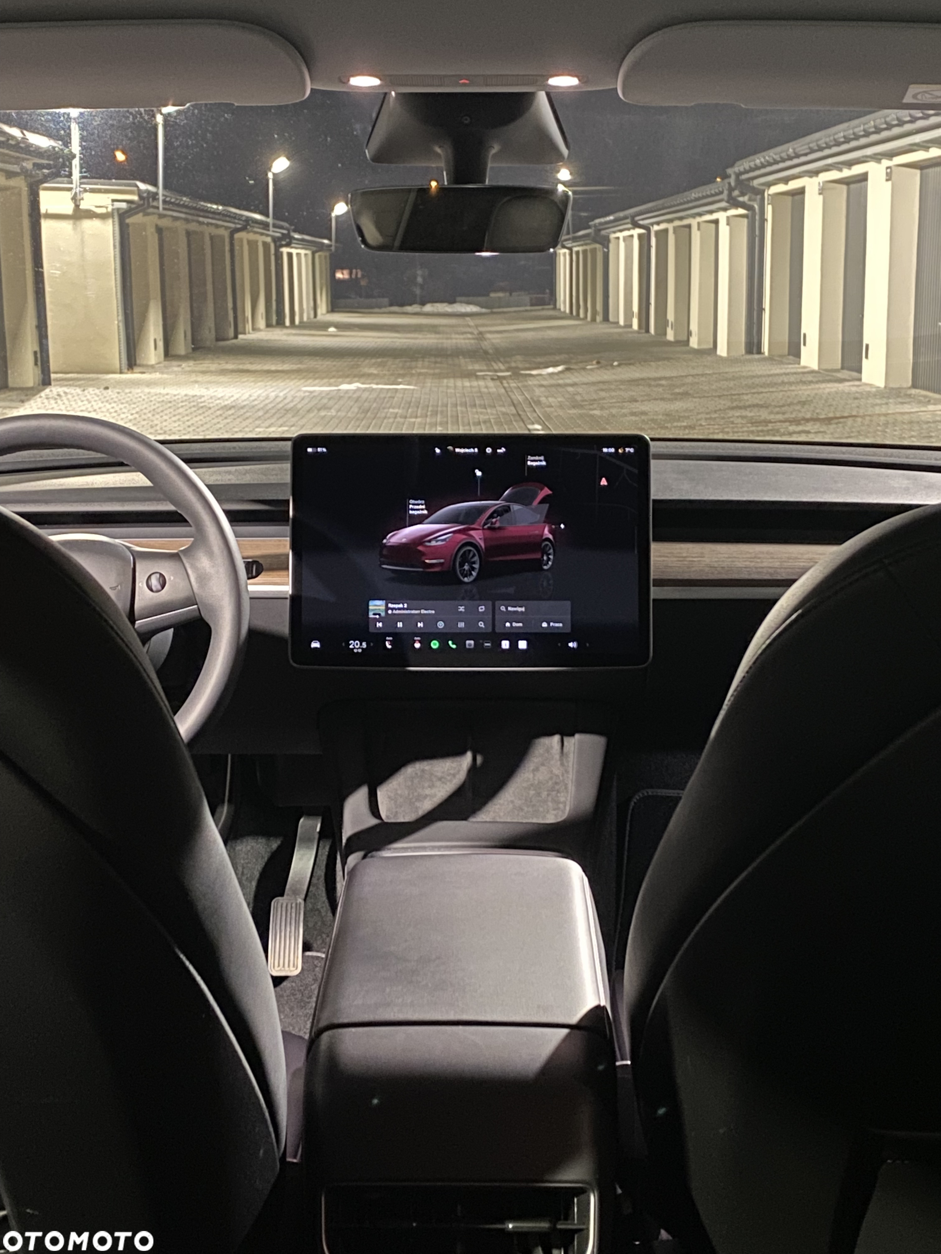 Tesla Y Long Range AWD - 21