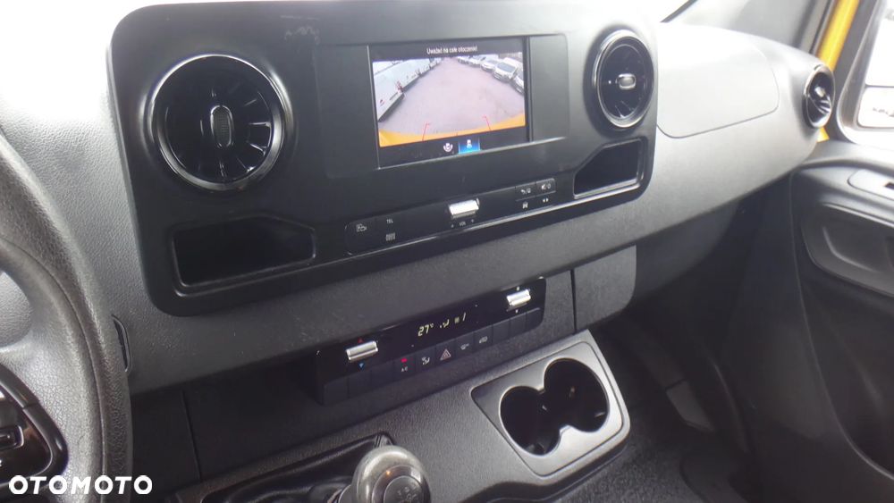 Mercedes-Benz SPRINTER - 18