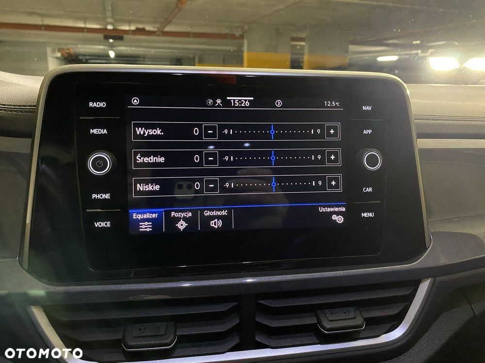 Volkswagen T-Roc - 29