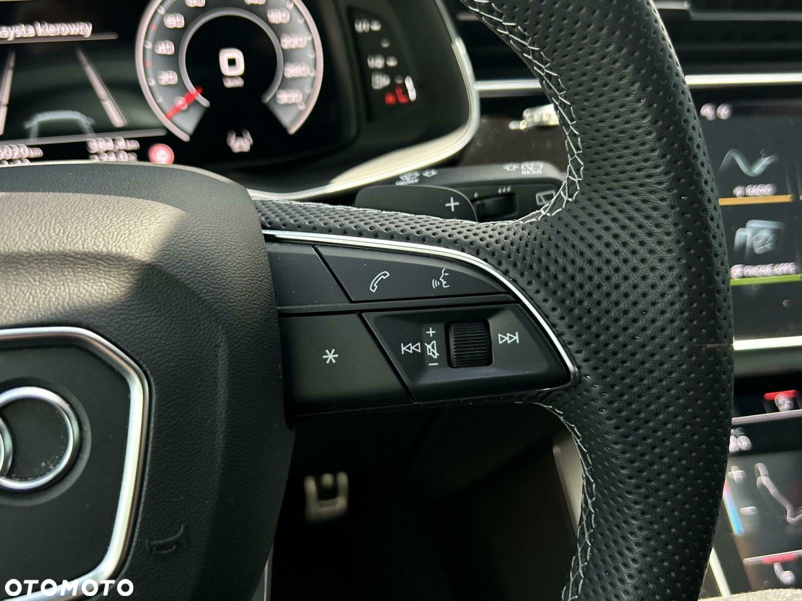 Audi Q8 - 22