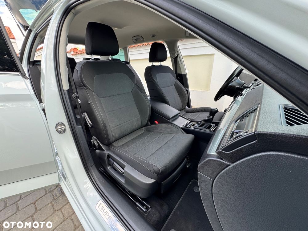 Skoda Superb - 34