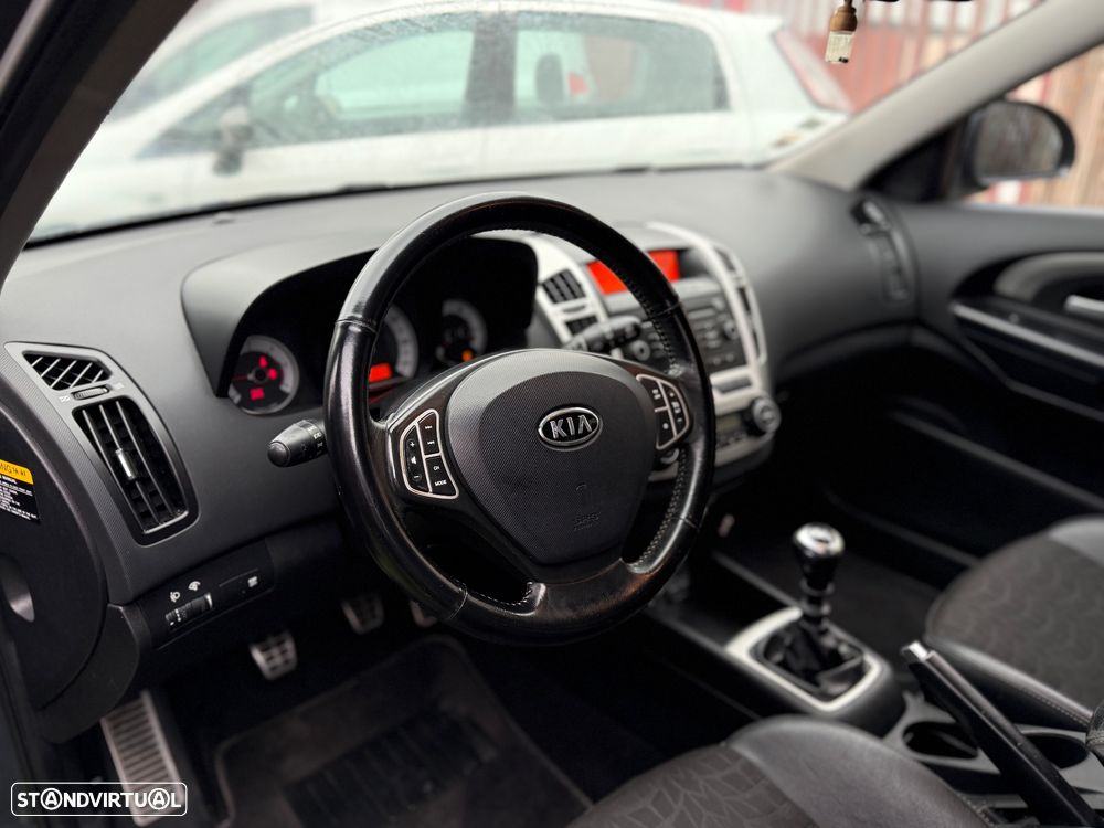 Kia Ceed 1.6 CRDi EX - 16