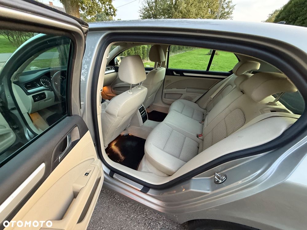 Skoda Superb 2.0 TDI Business DSG - 17