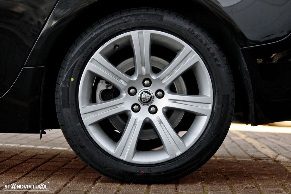 Jaguar XF 3.0 D V6 S Premium Luxury - 40