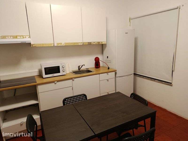 Apartamento T2 Renovado em Santa Clara, Coimbra – A 2 minutos do Lidl - Grande imagem: 2/8
