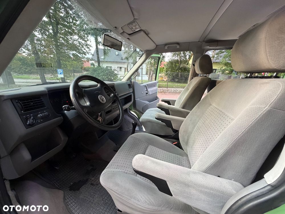 Volkswagen Multivan - 39