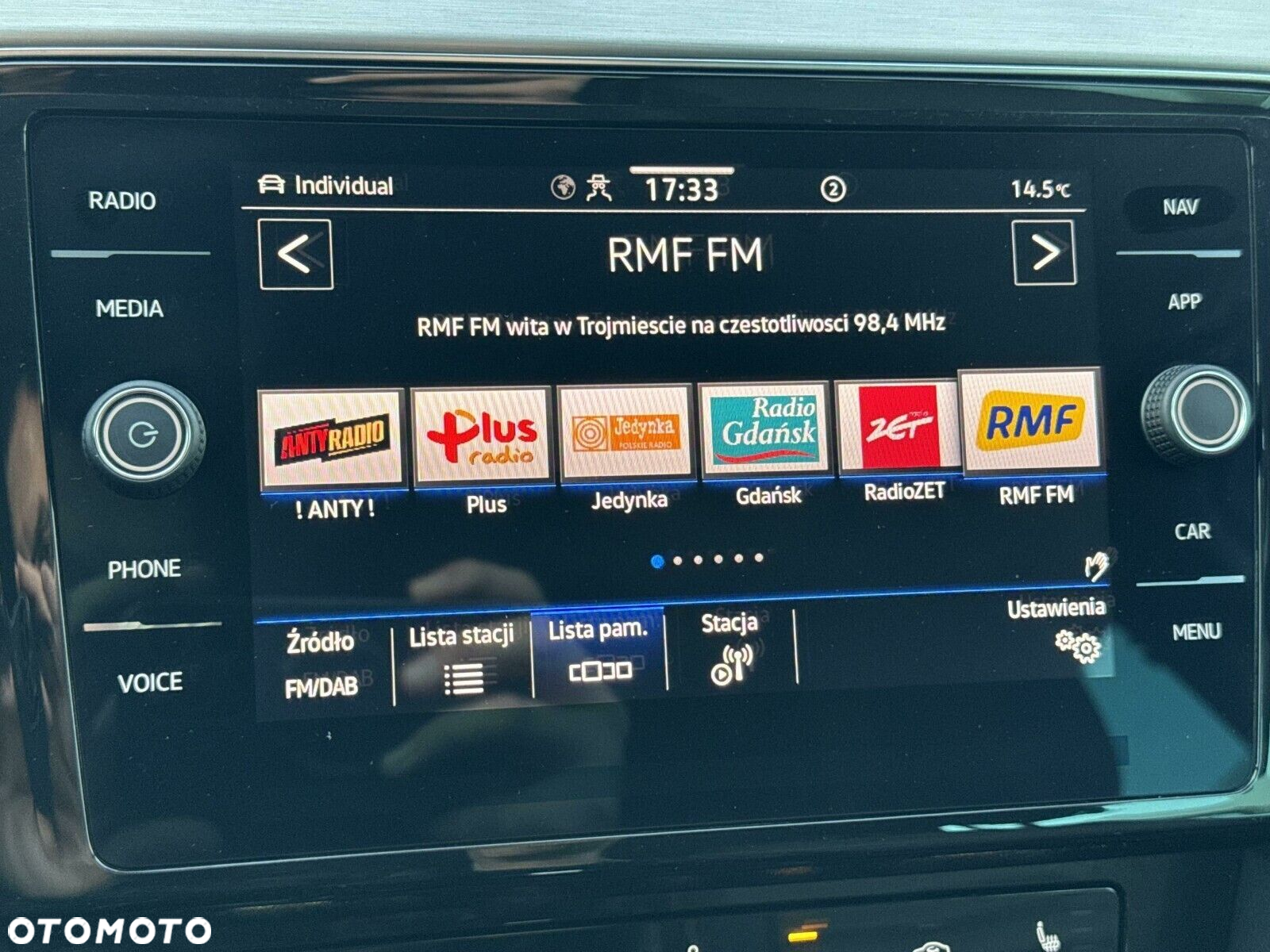 Volkswagen Passat 2.0 TSI Elegance DSG - 29