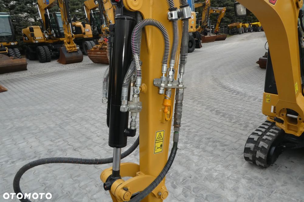 Caterpillar 301,8 - 11