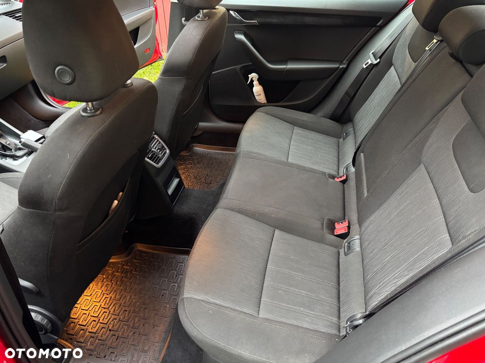 Skoda Octavia 2.0 TDI Style DSG - 15