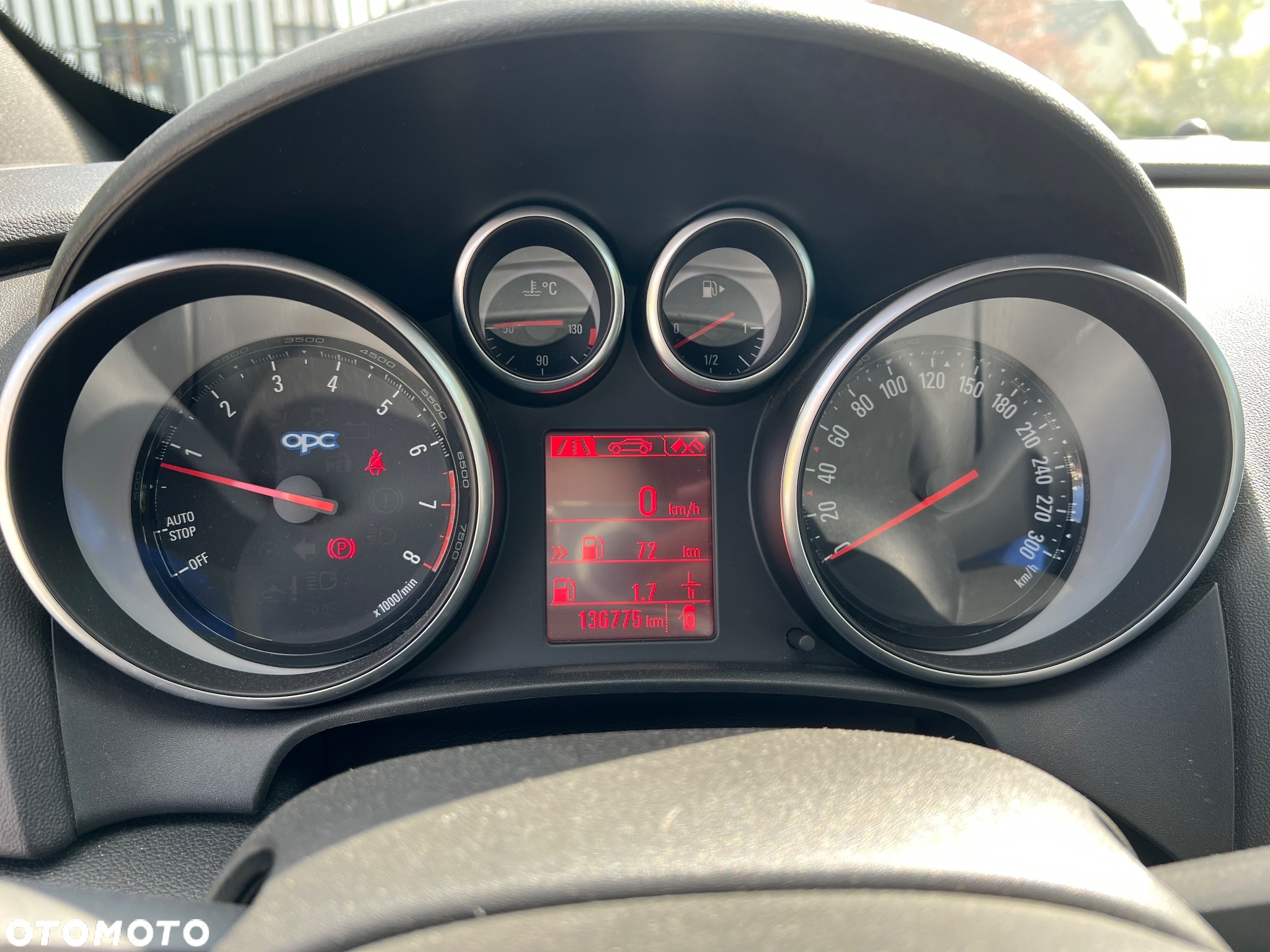 Opel Astra IV GTC OPC - 17
