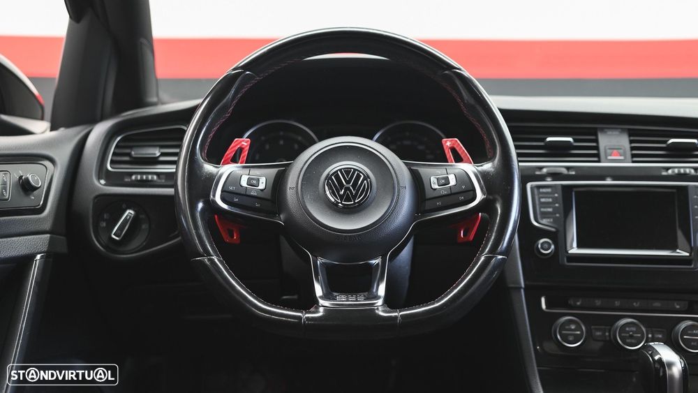 VW Golf 2.0 TSi GTi DSG - 52