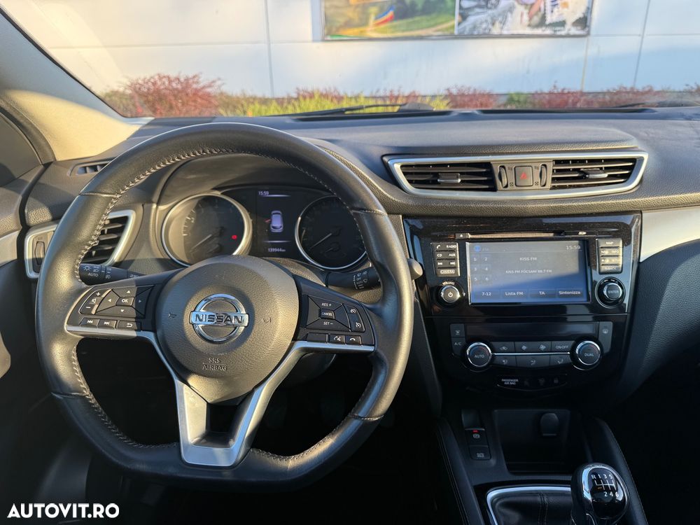 Nissan Qashqai 1.2 DIG-T N-Connecta - 8