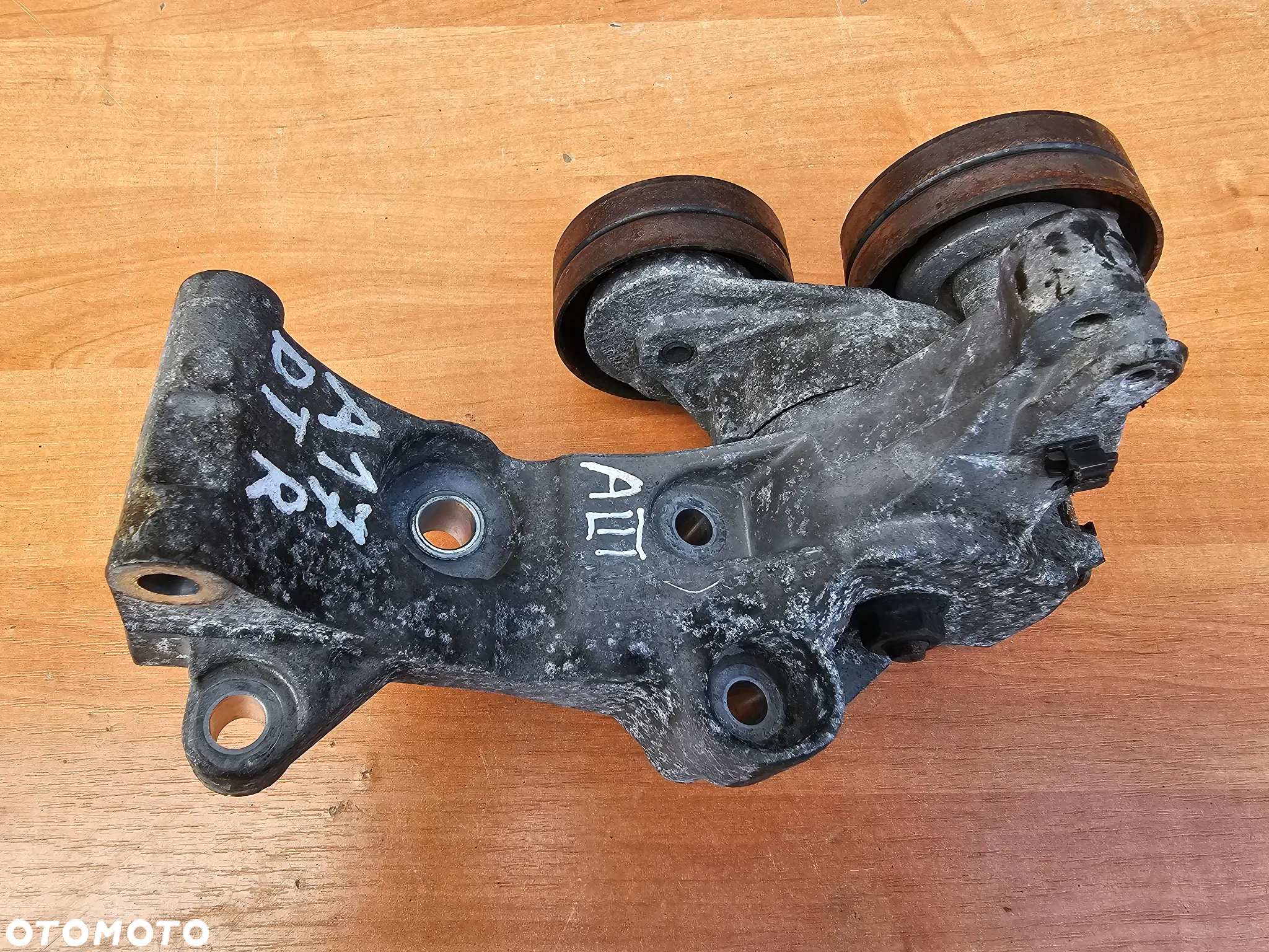 ŁAPA WSPORNIK ALTERNATORA NAPINACZ PASKA OPEL ASTRA H ZAFIRA B 1.7 CDTI 898005563 - 3
