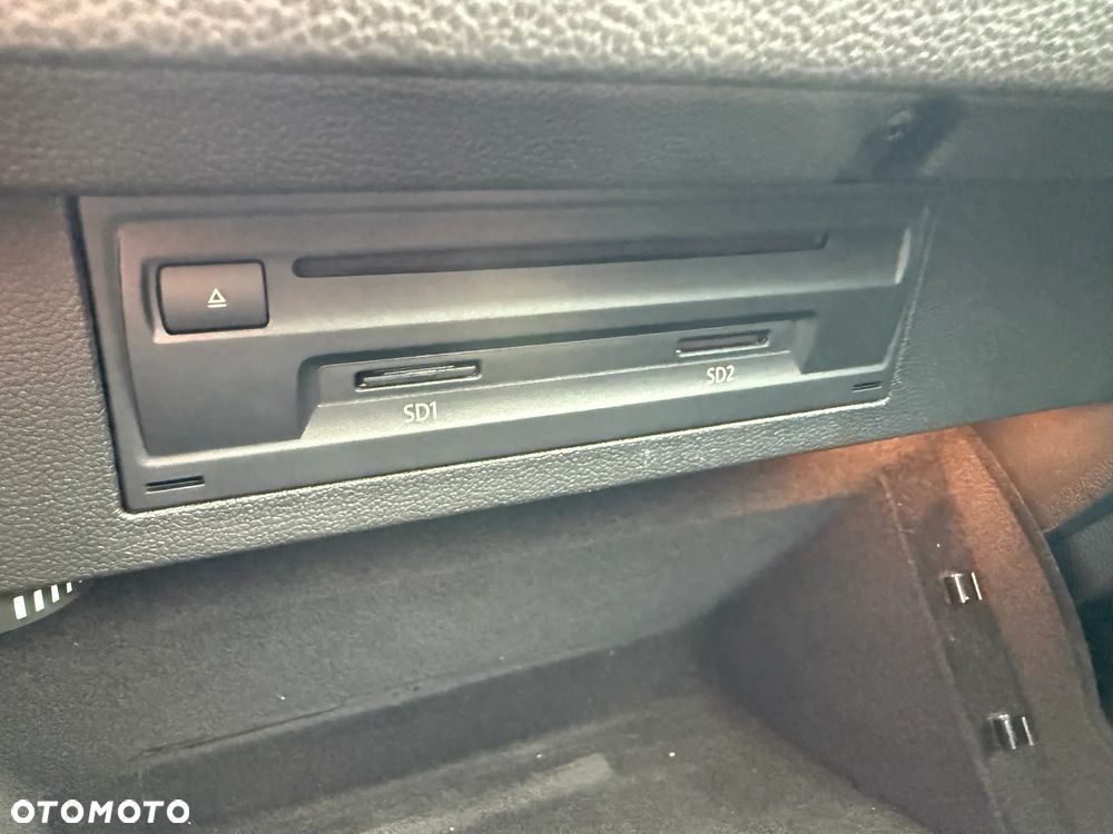 Volkswagen Passat 2.0 TDI SCR Highline DSG - 35