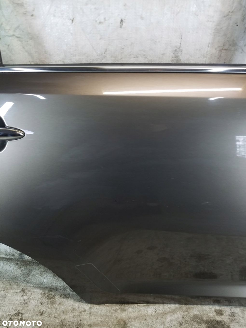 DRZWI TYŁ KIA SPORTAGE III KOD D5 - 13