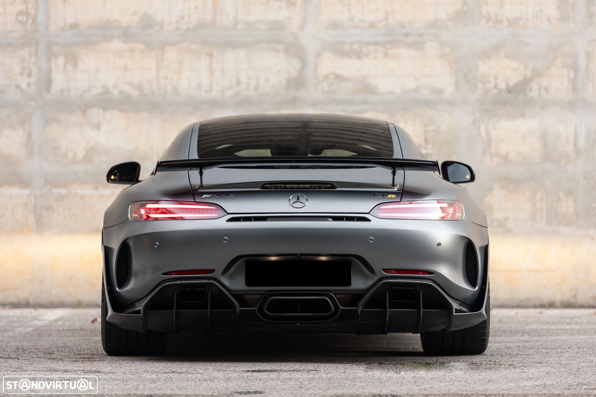 Mercedes-Benz AMG GT R - 1