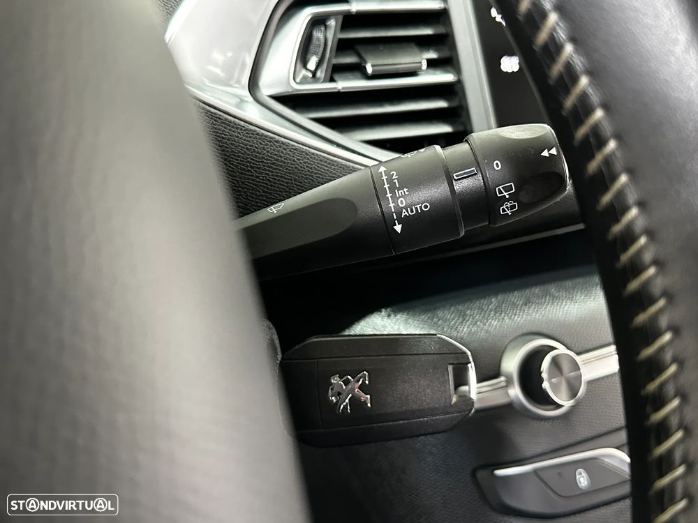 Peugeot 308 SW 1.5 BlueHDi Style - 27