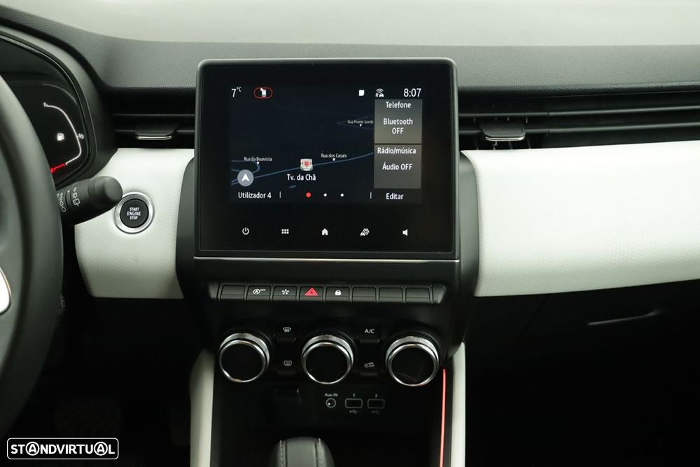 Renault Clio 1.0 TCe Techno CVT - 9