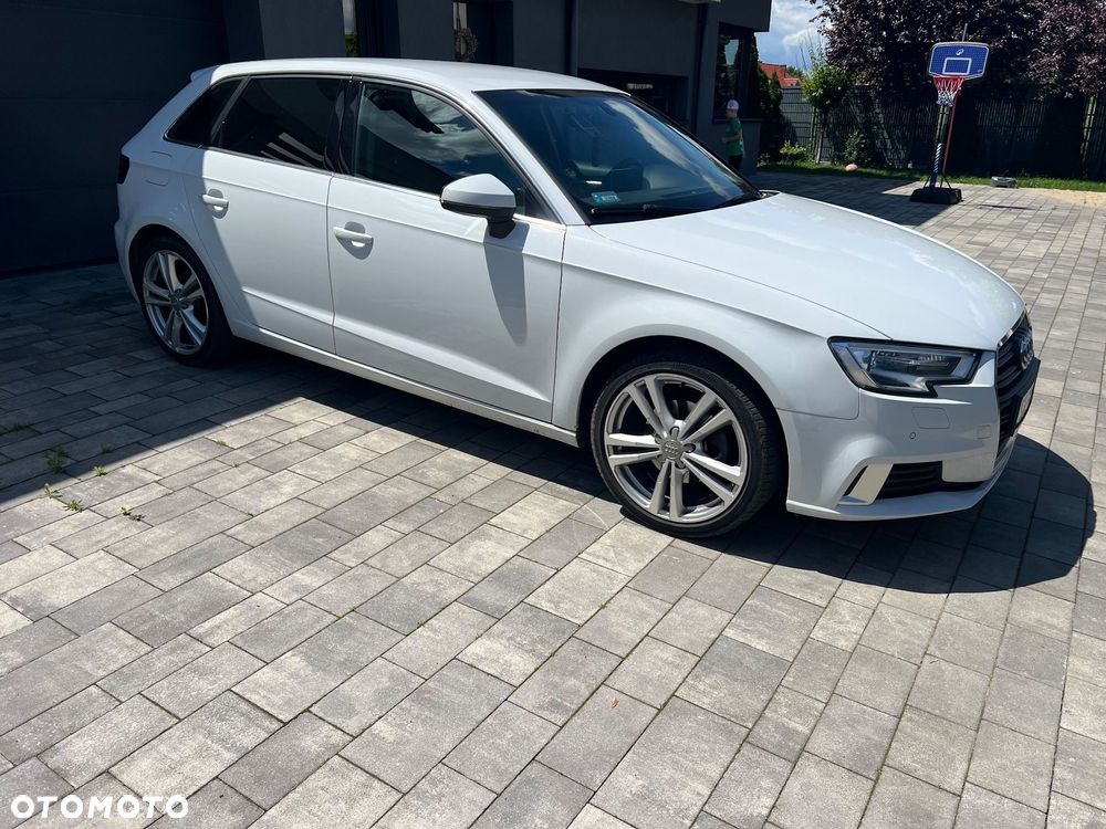 Audi A3 Sportback - 4