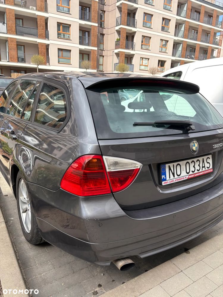 BMW Seria 3 320d - 6