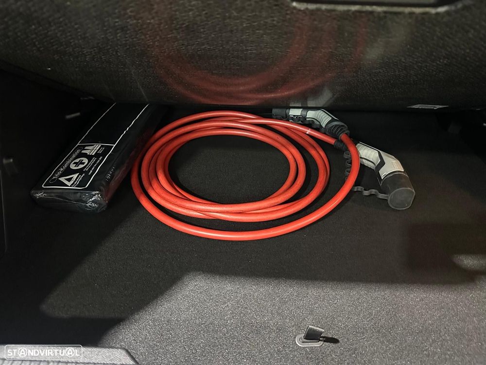 Peugeot e-2008 50 kWh Active Pack - 46