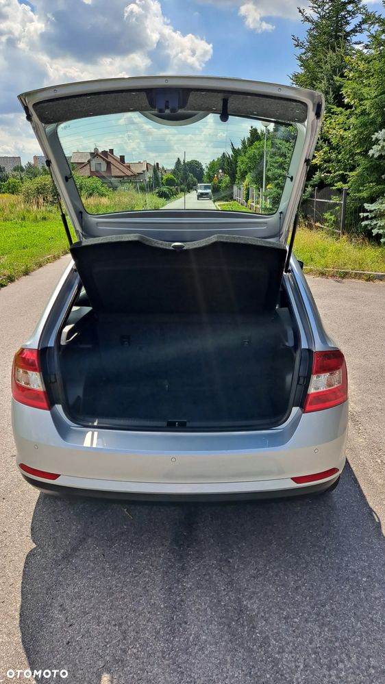 Skoda RAPID 1.6 TDI Edition - 12