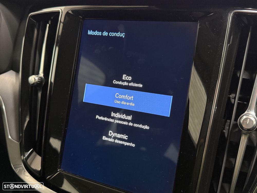 Volvo V60 2.0 D3 Momentum Plus Geartronic - 20