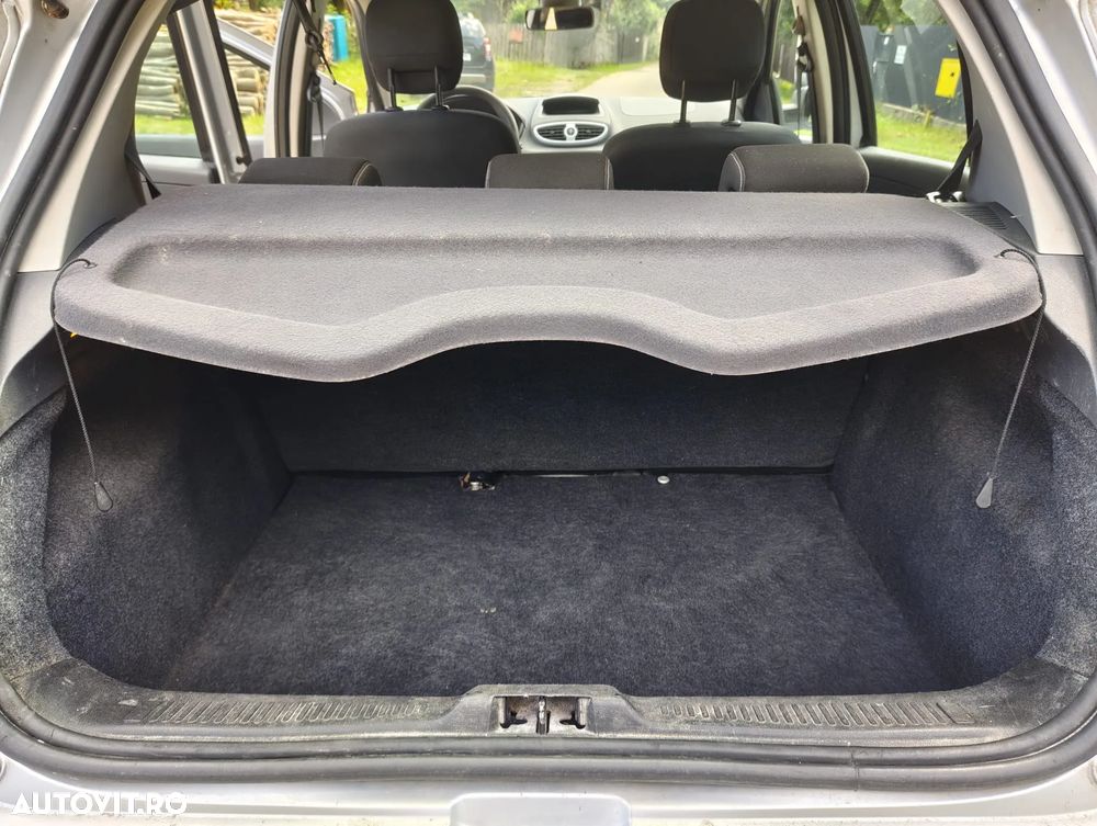 Renault Clio III 1.5 dCi Yahoo - 6