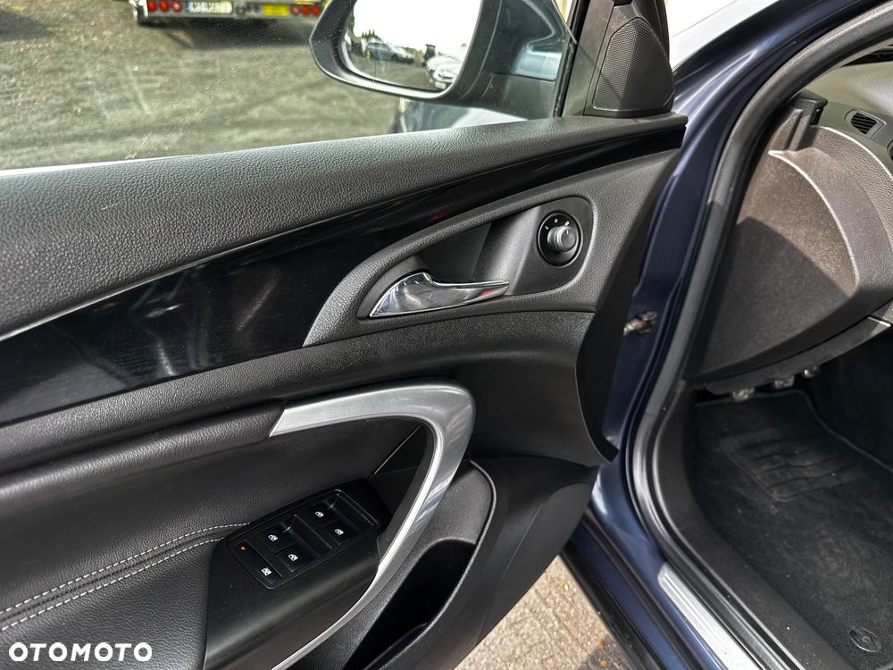 Opel Insignia 1.6 Turbo Cosmo - 25