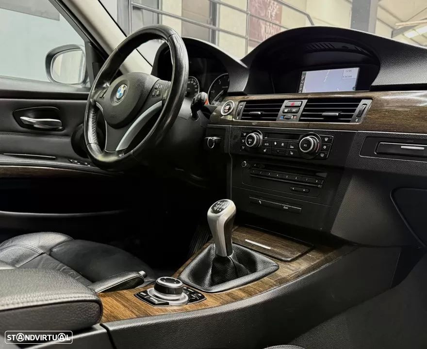 BMW 318 d - 9
