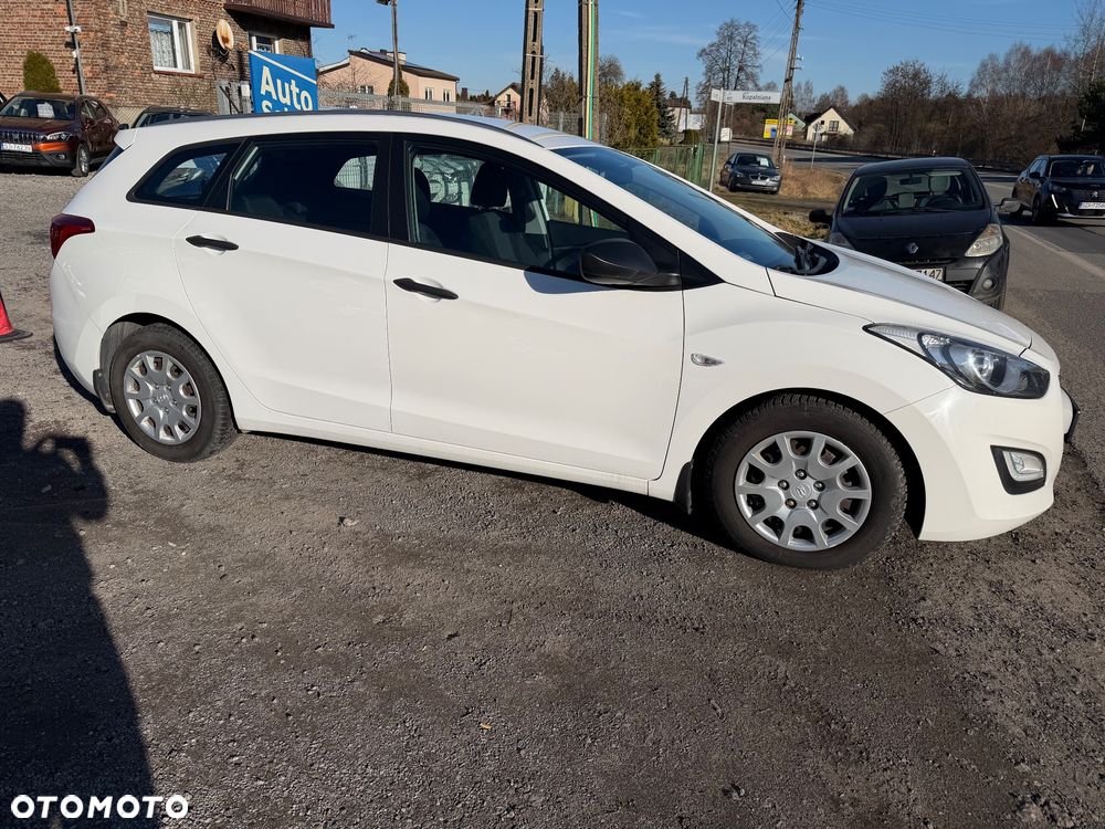 Hyundai i30 1.6 Comfort - 3