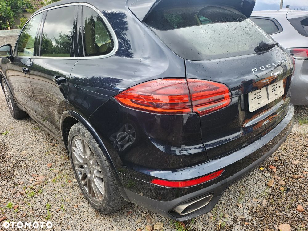 Porsche Cayenne Platinum Edition - 3