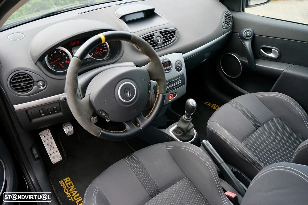 Renault Clio 1.5 dCi GTs - 4