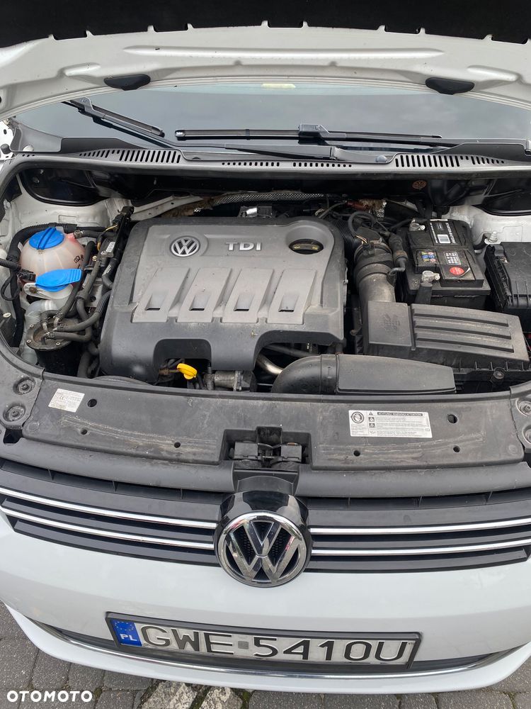 Volkswagen Touran - 17