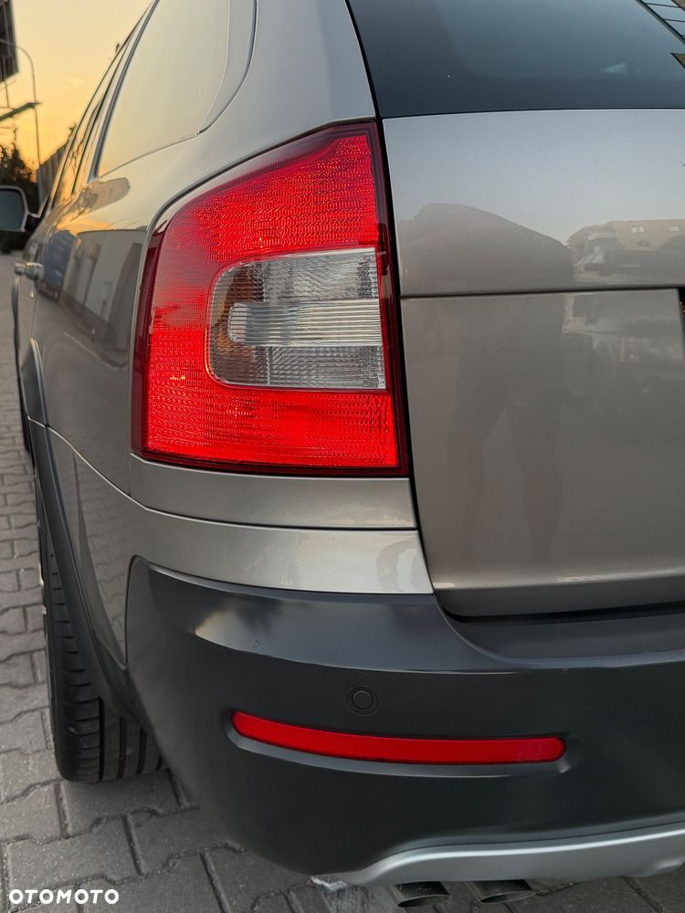 Skoda Octavia 2.0 TDI DPF 4x4 Scout - 12