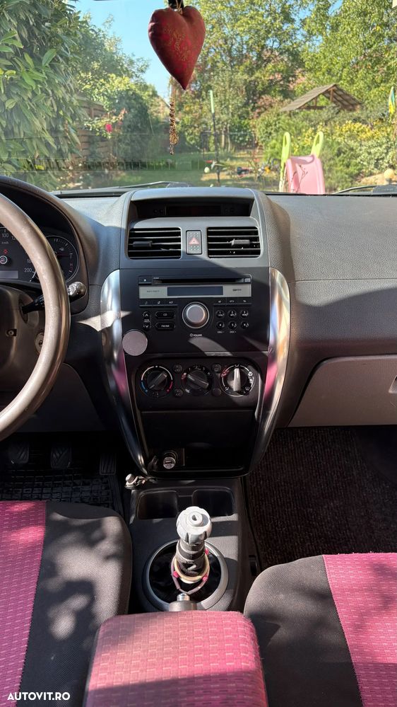 Suzuki SX4 - 11