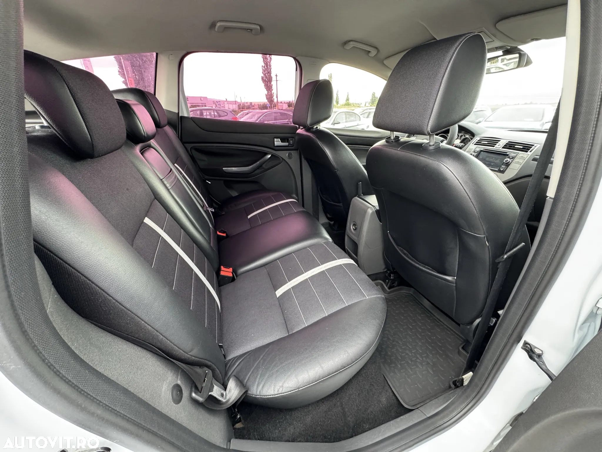 Ford Kuga 2.0 TDCi 4WD Titanium - 20