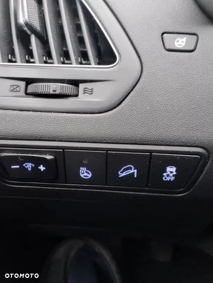 Hyundai ix35 2.0 CRDi Premium 4WD - 6